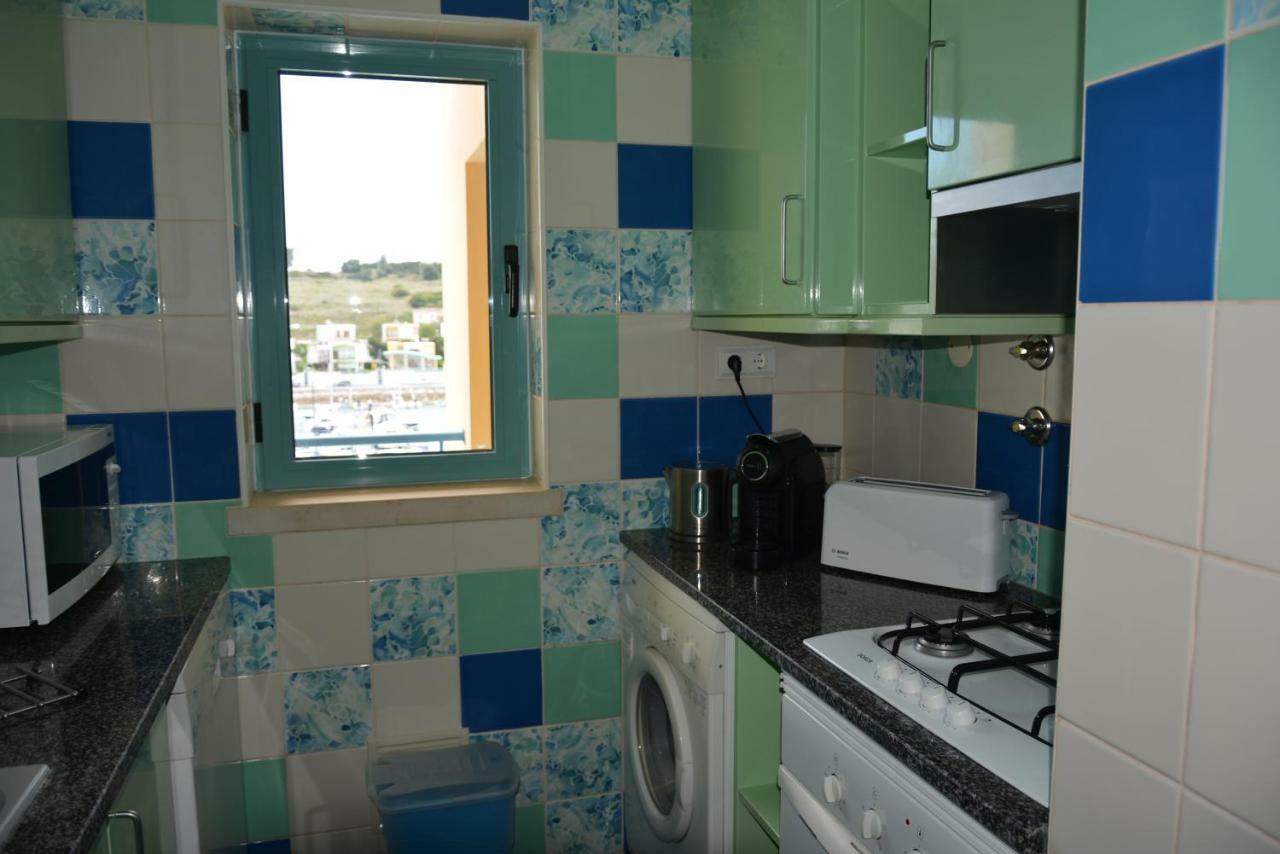 Stunning Apartment With Marina Views Albufeira Extérieur photo